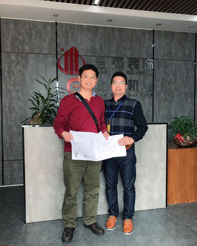 个性办公室粉色视频网站设计.jpg