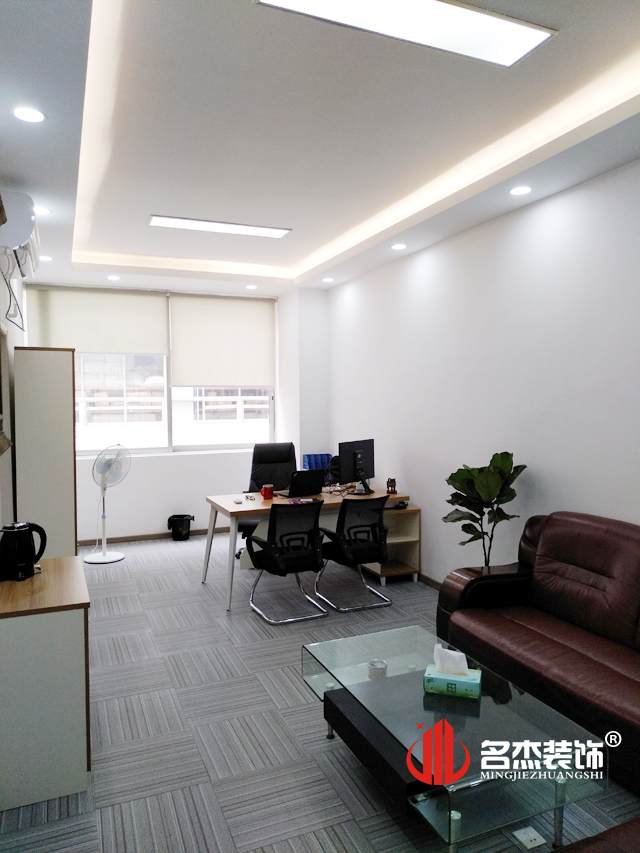 办公室粉色视频网站设计完工照.jpg