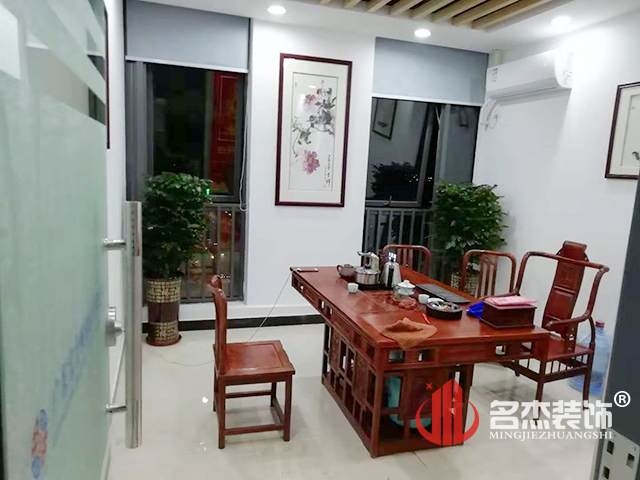 办公室粉色视频网站完工照.jpg