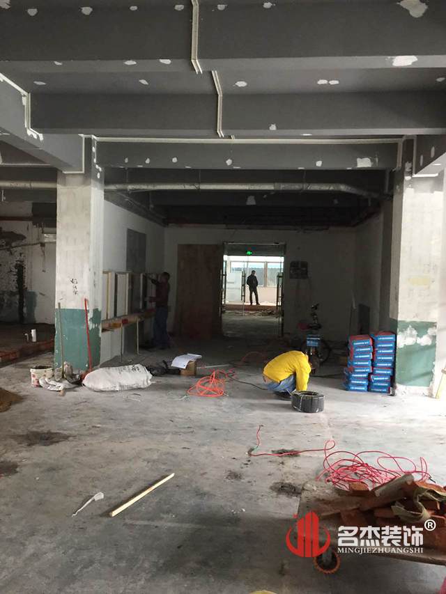美容美发学校粉色视频网站施工照.jpg