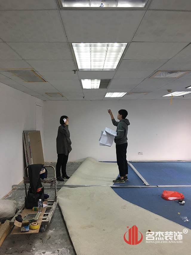 办公室粉色视频网站.jpg 办公室粉色视频网站.jpg
