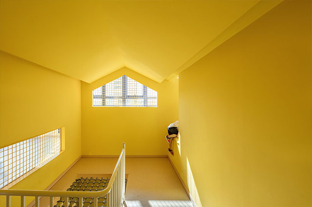 酒店粉色视频网站设计