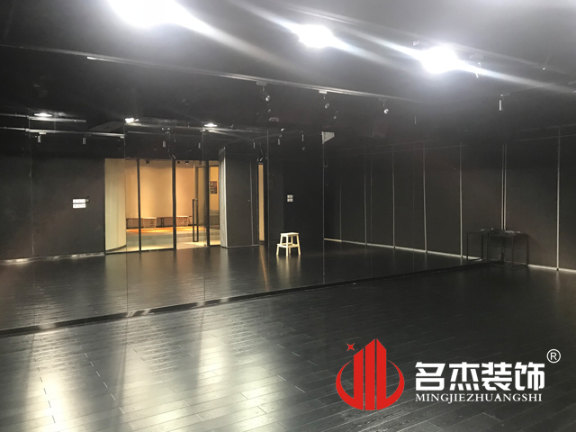 舞蹈室粉色视频网站设计