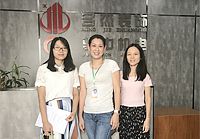 设计很独特很有个性，设计师粉色APP成年版入口免费态度也很好。